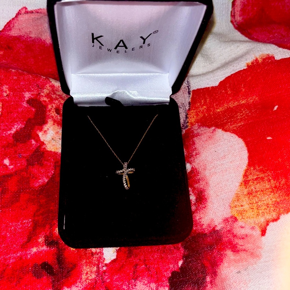 Diamond Cross Necklace 1/15 ct tw Round-cut 10K Yellow Gold